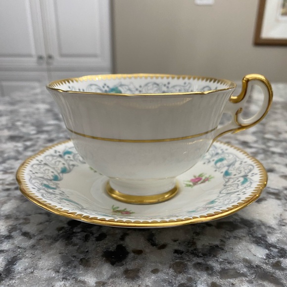 VERY RARE VINTAGE ADDERLEY BONE CHINA TEACUP AND SAUCER - Picture 2 of 12